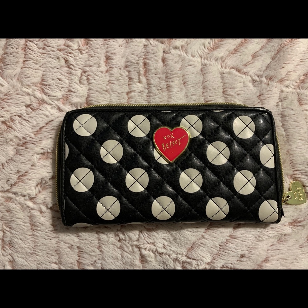 Betsey Johnson wallet
